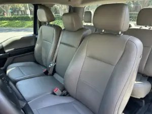 2016 Ford F-150 XL SuperCab - front bench seat seen from the passenger side